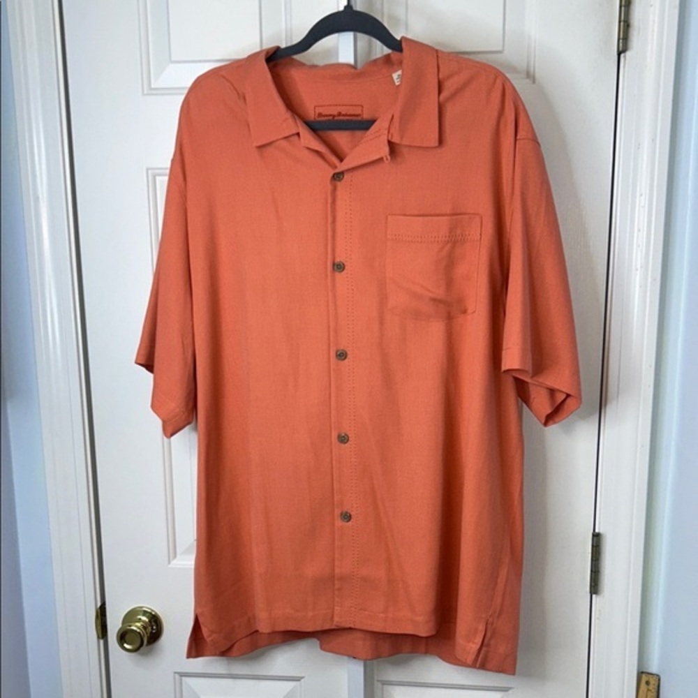 Tommy Bahama Original Fit Men's Casual Shirt Light Peach 70% Silk 30% Polyester